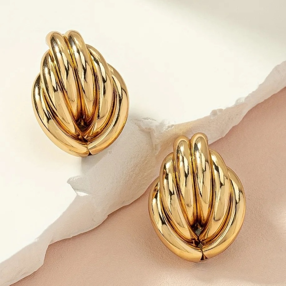 Minimalistic Earrings Geometrical Earrings Modern Trendy Gold Stud Earrings